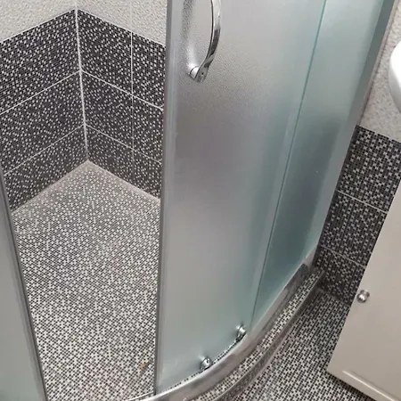 Daire Larissa Ahyolu