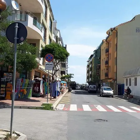 Larissa 아파트 포마리