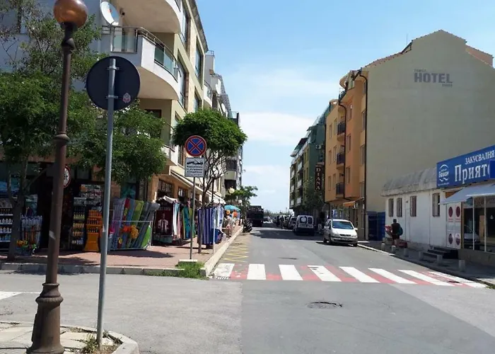 Larissa Apartman Pomorie